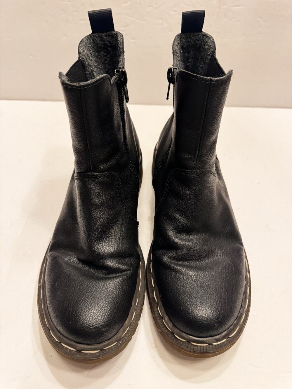 Size 38 Rieker Black Ankle Boots Chelsea Side Zip Lug Sole Womens 7-7.5